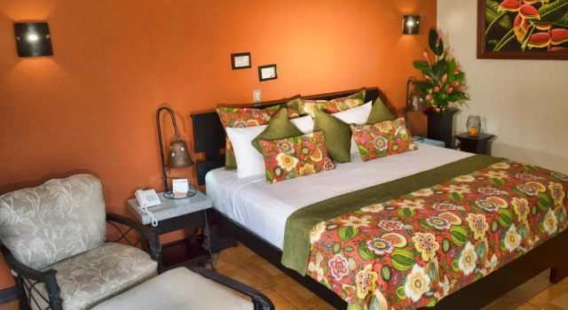 Полулюкс Hotel Arenal Springs Resort & Spa