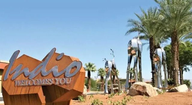 Коттедж Desert 6BR Pool BBQ Games Parking - S1