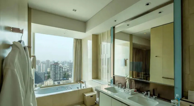 Deluxe Double room Conrad Beijing