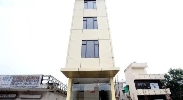 Hotel Skyz By OYO Rooms, Varaa Hotelli Zirakpur Haryana