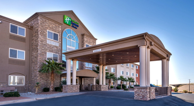 Holiday Inn Express & Suites Alamogordo Highway 54/70, 예약 호텔 앨라모고도 뉴멕시코