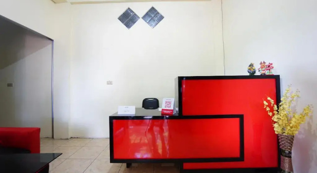 OYO 1912 Kengkang Residence, Book Hotel Hotels in Sulawesi with Parking, Parking