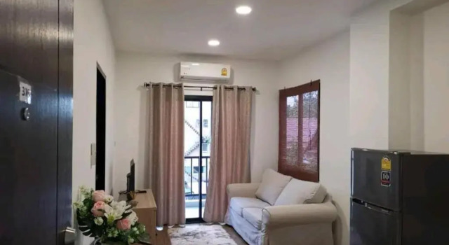 Room 36 service apartment, Забронировать Апартаменты/квартира Отели Бангкока с бассейном, рядом с Международный колледж Университета Бангкока, Бассейн