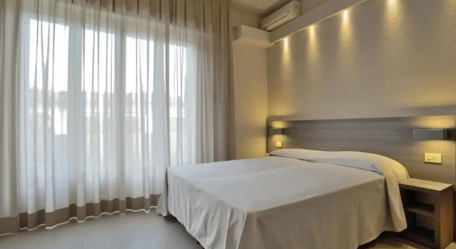 Трёхместный номер Comfort Hotel Crystal