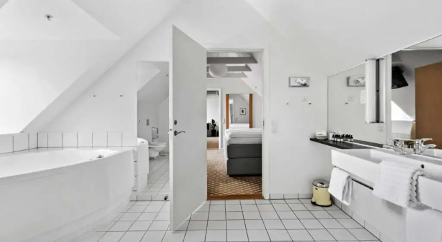 Люкс Best Western ToRVEhallerne