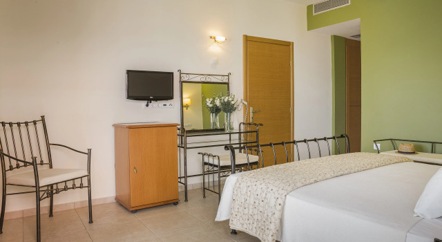 Kefalonia Bay Palace, Buchen Sie Hotel Agia Efimia Griechenland