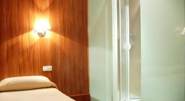 Hostal Don Pedro, Забронировать Отель Карабанчель Мадрид, рядом с Карабанчель