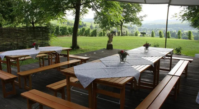 Hotel und Gutsgaststätte Rappenhof, Book Hotel Weinsberg 