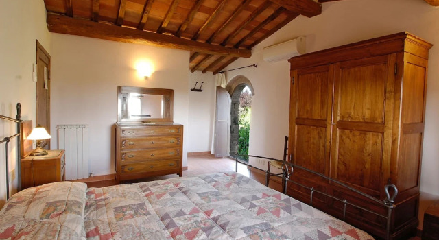 Romantic With Chianti Panorama