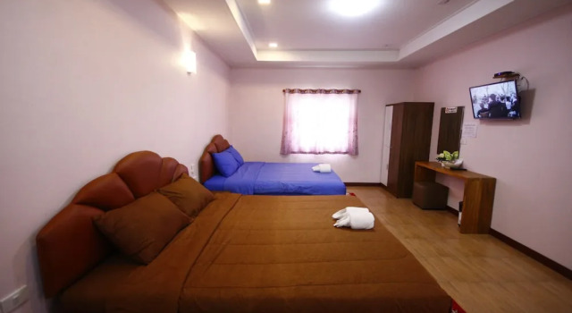 Семейный номер Standard с балконом Hi Tech Resort
