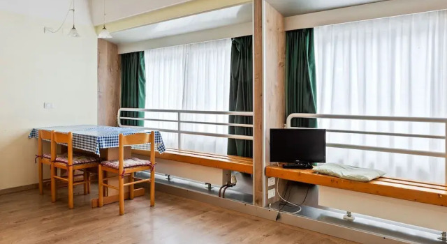 Decent Holiday Home in Mezzana With Garage, Забронировать Отель Медзана Валь-ди-Соле