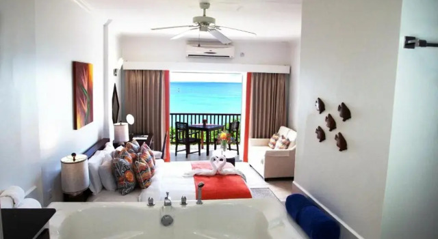 Полулюкс с видом на закат Calabash Cove Resort And Spa - Adults Only