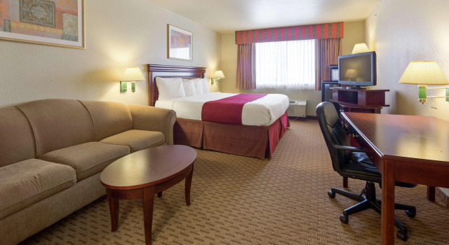 SureStay Plus Hotel by Best Western Quanah, Book Hotel Quanah Texas