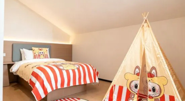 Семейный тент Starway Hotel (Changbai Mountain West Scenic Spot Visitor Center Branch)