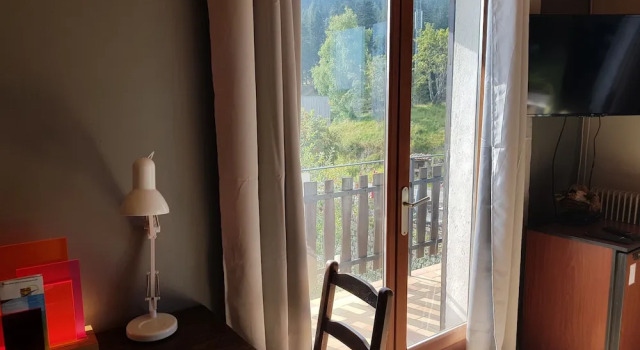 Одноместный номер Standard с балконом Hôtel Les Chamois