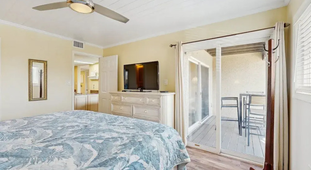 Ocean-view Condo With Pool, Balcony, AC & W/D - Walk to Beach & Near Downtown