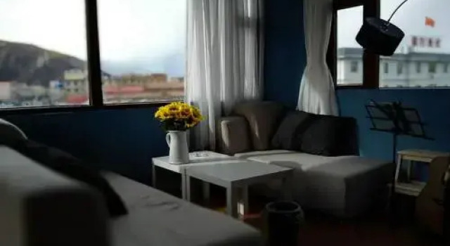 Xidu International Youth Hostel, Varaa Hostelli Sertar Sichuan
