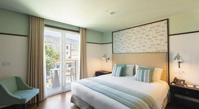 Двухместный номер Deluxe с балконом Castanheiro Boutique Hotel