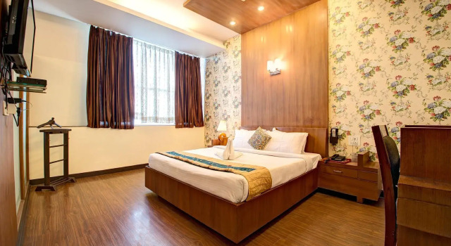 Люкс Royal Hotel PR Residency