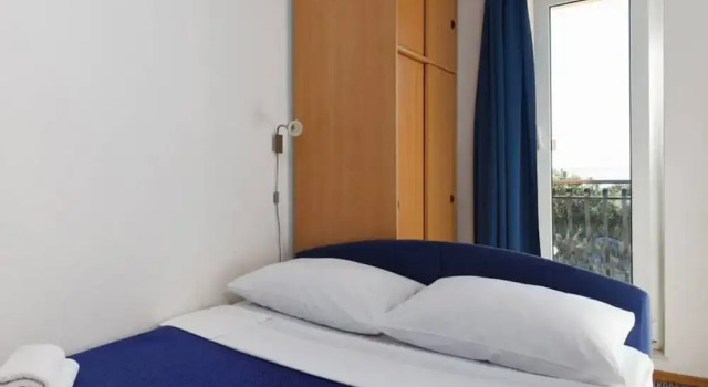Luxurious Holiday Home at Podstrana With Sea View, Забронировать Отель Отели Подстраны с парковкой, рядом с Частный Пляж «Апартментс Лавица Бич Думичич», Парковка