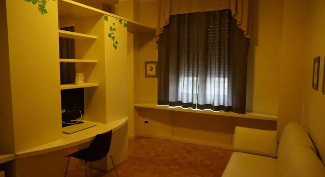 Полулюкс Hotel Astoria