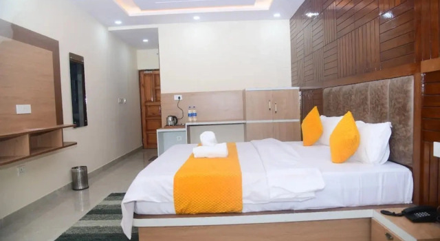 Hotel Radha Vallabh
