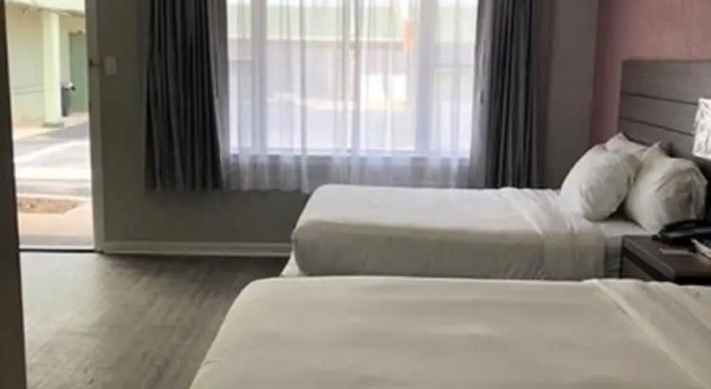 Четырёхместный номер Standard Econo Lodge Inn & Suites Abilene East District