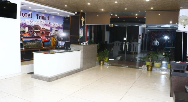 Hotel Trihari, Rezervovat Hotel Rišikéš Uttarakhand