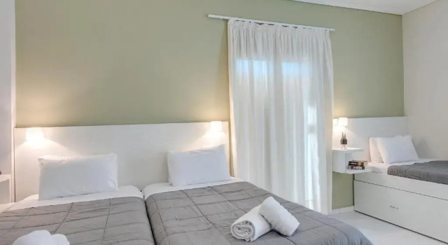Четырёхместный номер Comfort Club Zante Plaza