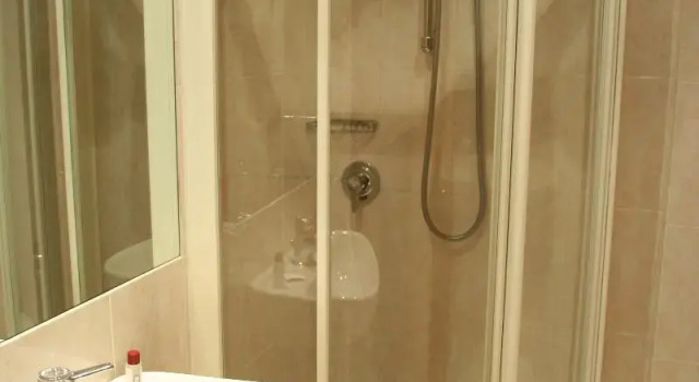 Одноместный номер Standard Albert Hotel