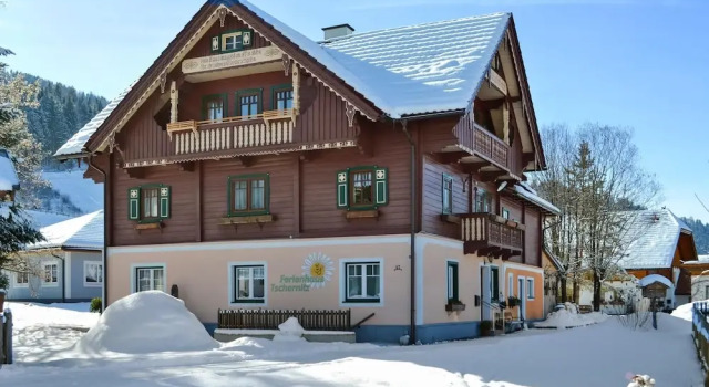 House With 5 Bedrooms in Pruggern, With Wonderful Mountain View, Furni, Réserver Hôtel Pruggern Schladming-Dachstein