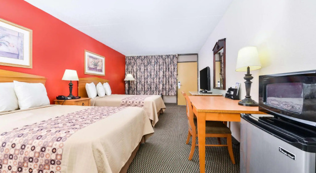 Четырёхместный номер Standard Americas Best Value Inn Goodlettsville Nashville N