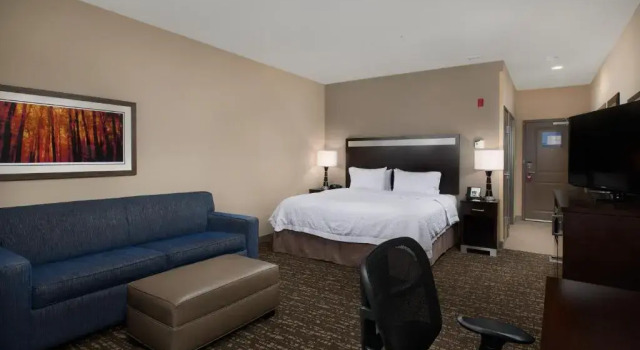 Двухместный номер Premium Hampton Inn & Suites Portland/Vancouver