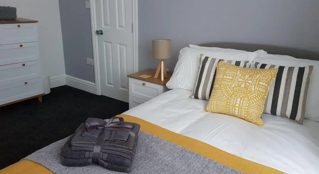 Townhouse @ Birches Head Road Stoke