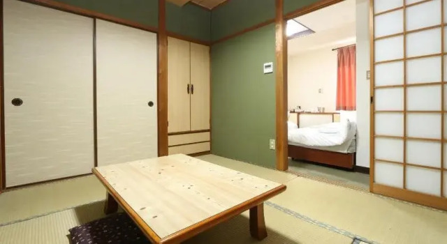 Business Hotel Sansei, Prenota Hotel Hotel a Kyushu con parcheggio, Parcheggio