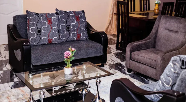 De GraceManuel Terrace, Book Lejlighed Weija 