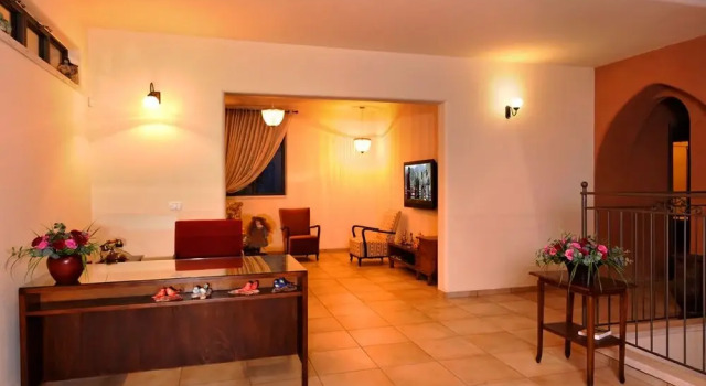 Kami Suites Hotel