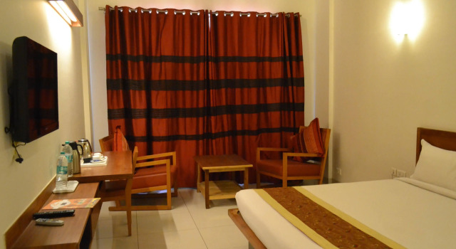 Shivam Resorts, Забронировать Отель Отели штата Раджастхана с парковкой, Парковка