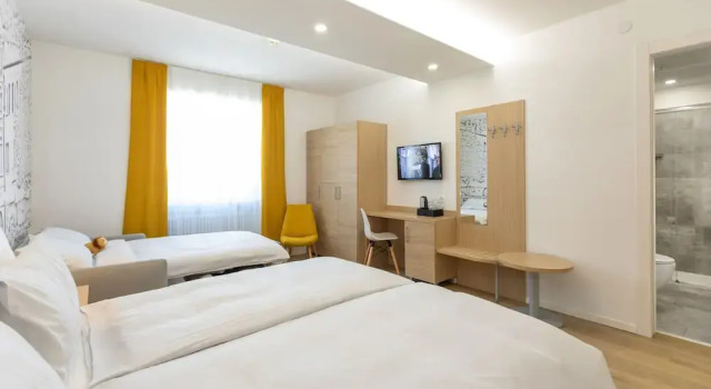 Двухместный номер Deluxe с балконом и с видом на озеро Hotel Village Campofelice
