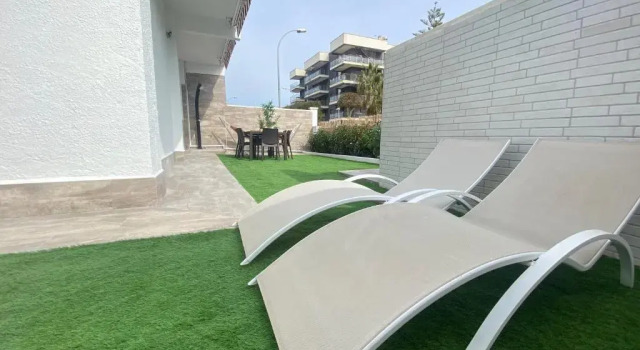 Коттедж SolCavet 2 con jardin y vistas mar (Portaventura)