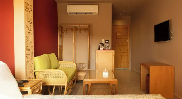 Люкс Prestige Jimmy Pyramids Hotel