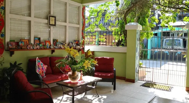 Hotel El Delfin, Buchen Sie Hotel Livingston 