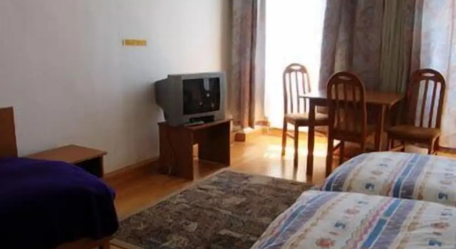 Трёхместный номер Standard Hotel Cyrus