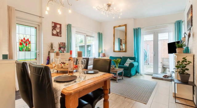 Holiday Home in Noordwijkerhout Near Lake
