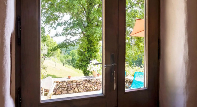 Holiday Home in Mazeyrolles with Garden, Buchen Sie Ferienhaus Mazeyrolles Black Perigord
