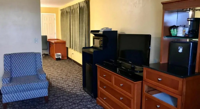 Люкс Super 8 by Wyndham Union Gap Yakima Area
