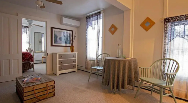 Люкс Deluxe The Woodbine Inn