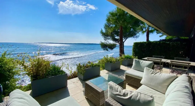 ADRIANA by Terry's Homes WATERFRONT SEAVIEW BEACH, Забронировать Апартаменты/квартира Отели Канн с парковкой, рядом с La Californie, Парковка