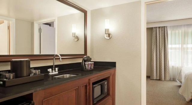 3 rooms Conference Suite Embassy Suites Brunswick