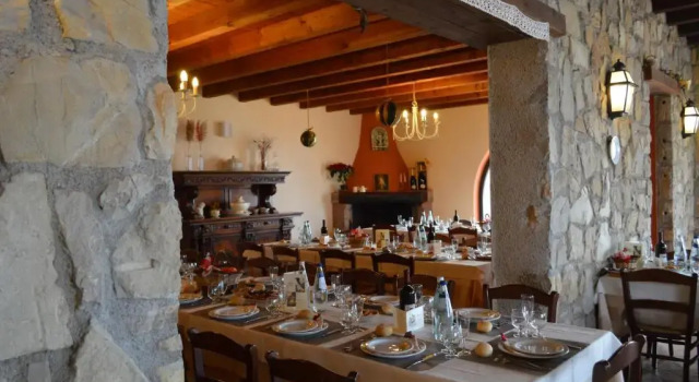 Agriturismo I Due Angeli, Book Hotel Hotels in Franciacorta with Parking, Parking